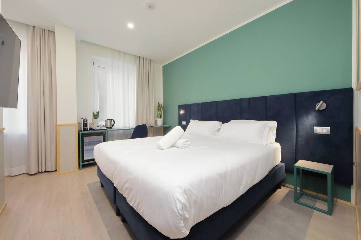 Classic Double Room | In-room safe, free WiFi, bed sheets
