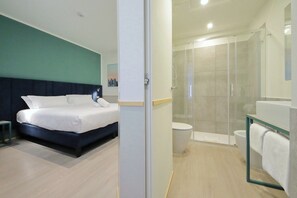 经典双人房 | 客房内保险箱、免费 WiFi、床单