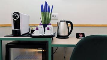 Camera doppia, balcone | Una cassaforte in camera, Wi-Fi gratuito, lenzuola