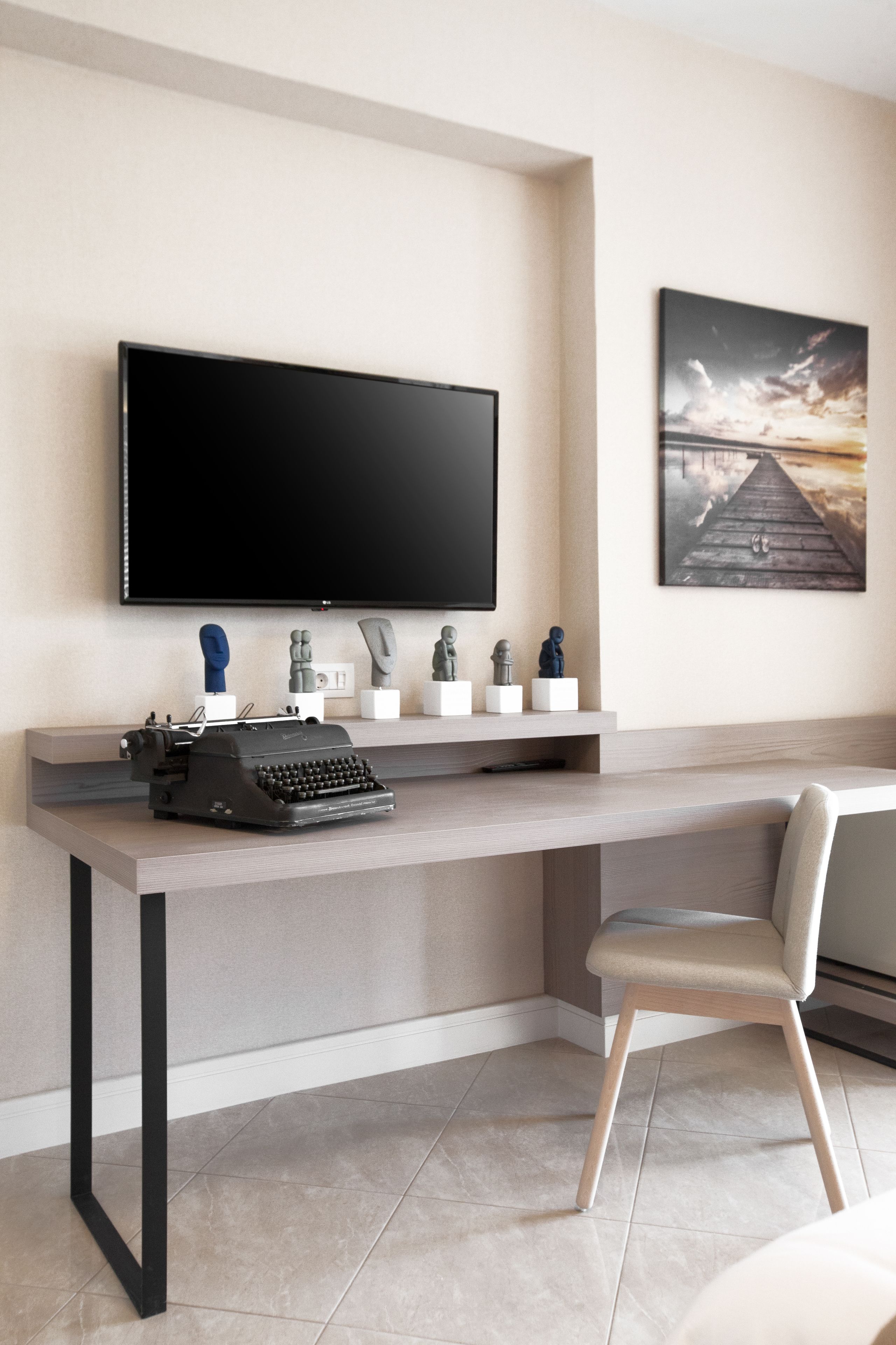 superior suite | premium bedding, minibar, in-room safe, blackout curtains