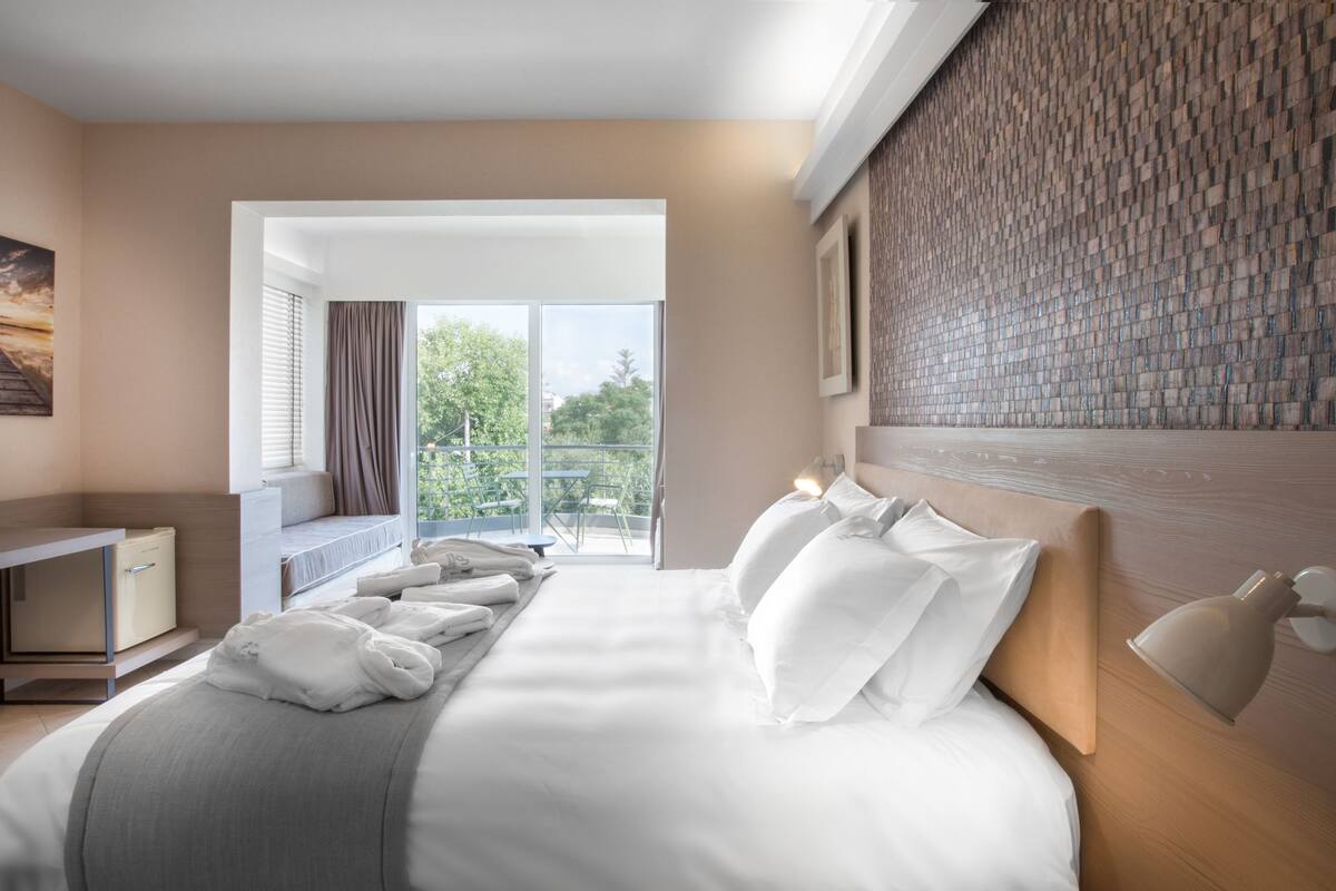 Suite – superior | Sengetøy av topp kvalitet, minibar, safe på rommet og blendingsgardiner