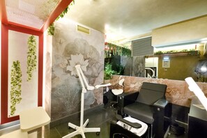 Nail salon - Garden City Resort (Kalamata)