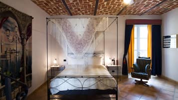 Quarto casal clássico | 1 quarto, frigobar, roupa de cama