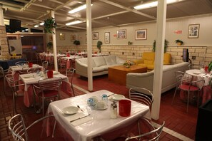 Daily local cuisine breakfast for a fee - Hotel Parigi (Rimini)