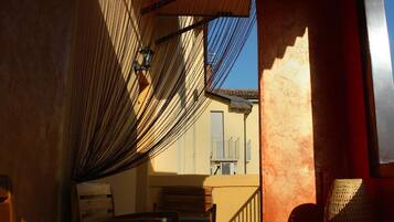 Junior suite, terras, uitzicht op de stad | Terras