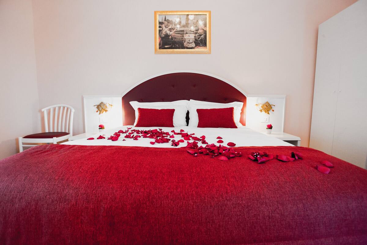 Deluxe Double Room, Balcony, City View | Premium bedding, down comforters, pillowtop beds, desk