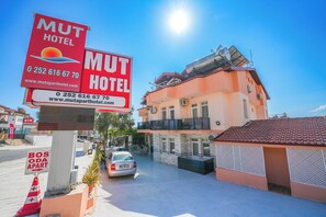 Front of property - Mut Hotel (Fethiye)