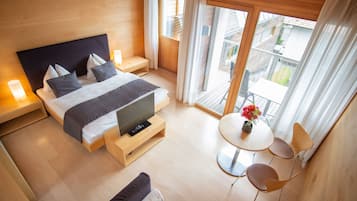 Apartemen Superior, teras | 1 kamar tidur, selimut bulu angsa, brankas, dan didekorasi berbeda-beda