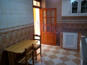City Apartment, 2 Bedrooms | Private kitchen