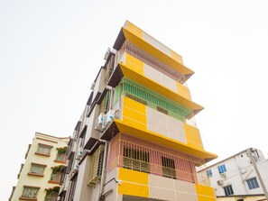 Front of property - OYO 11379 Jams Guest House (Kolkata)