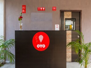 Reception - OYO 11379 Jams Guest House (Kolkata)