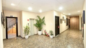 Lobby - OYO 11934 Hotel De Agya Paradise (Ludhiana)