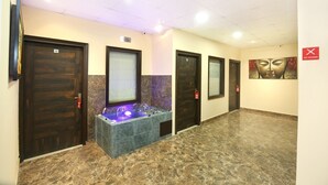 Lobby - OYO 11934 Hotel De Agya Paradise (Ludhiana)