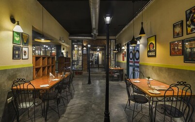 10 Park Street Hotel & Banquets