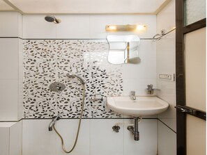 Bathroom - OYO 3551 Hotel Elite Inn (Navi Mumbai)