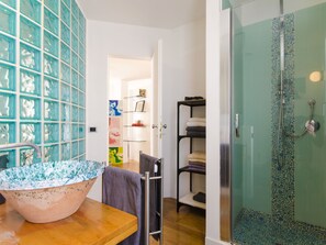 Apartamento Premium, baño privado, vistas al mar (Casa AFRODITE) | Baño