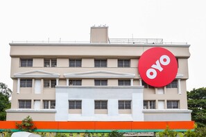 Exterior - OYO 10678 Hotel Nandanvan (Pune)