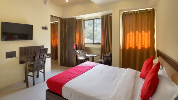 Double or Twin Room | Premium bedding, WiFi (free) - OYO 11545 Hotel Gargi executive (Pune)