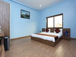 Room - OYO 11939 Hotel Queens Club of India (Raipur)
