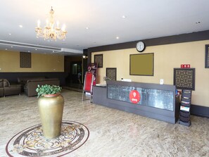 Reception - OYO 11939 Hotel Queens Club of India (Raipur)