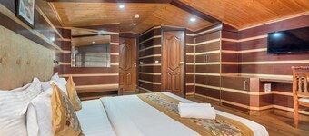 Hotel The Rock Castle by DLS Hotels