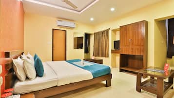 Standard Double Room | Free WiFi, bed sheets
