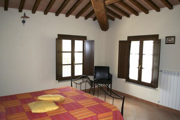 1 bedroom, free WiFi, bed sheets - Residence Giuly Rosselmini (Santa Luce)