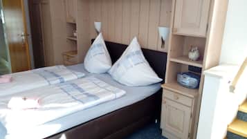 Studio, Kitchenette | Egyptian cotton sheets, premium bedding, soundproofing, free WiFi