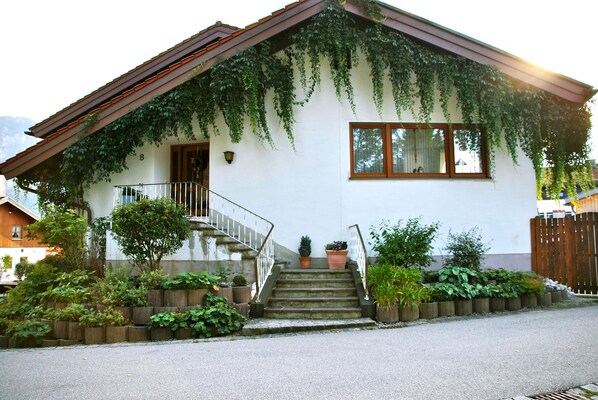 Property entrance - Gästehaus Kamml (Inzell)