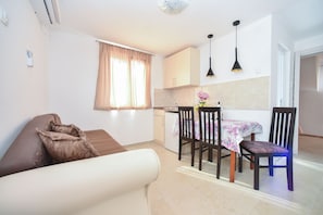 Classic Apartment, Multiple Beds, Balcony | Living room - Bonik Apartments (Budva)