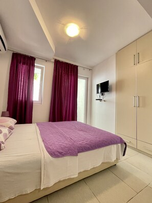 Standard-Studio | Schreibtisch, Verdunkelungsvorhänge, schallisolierte Zimmer