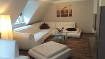 Comfort appartement, 2 slaapkamers, keuken, uitzicht op stad (for up to 7 adults) | Gratis wifi, beddengoed