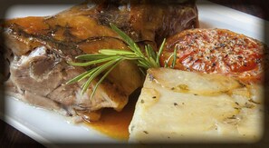Dining - Casa Rural Valdeamor (Hervas)
