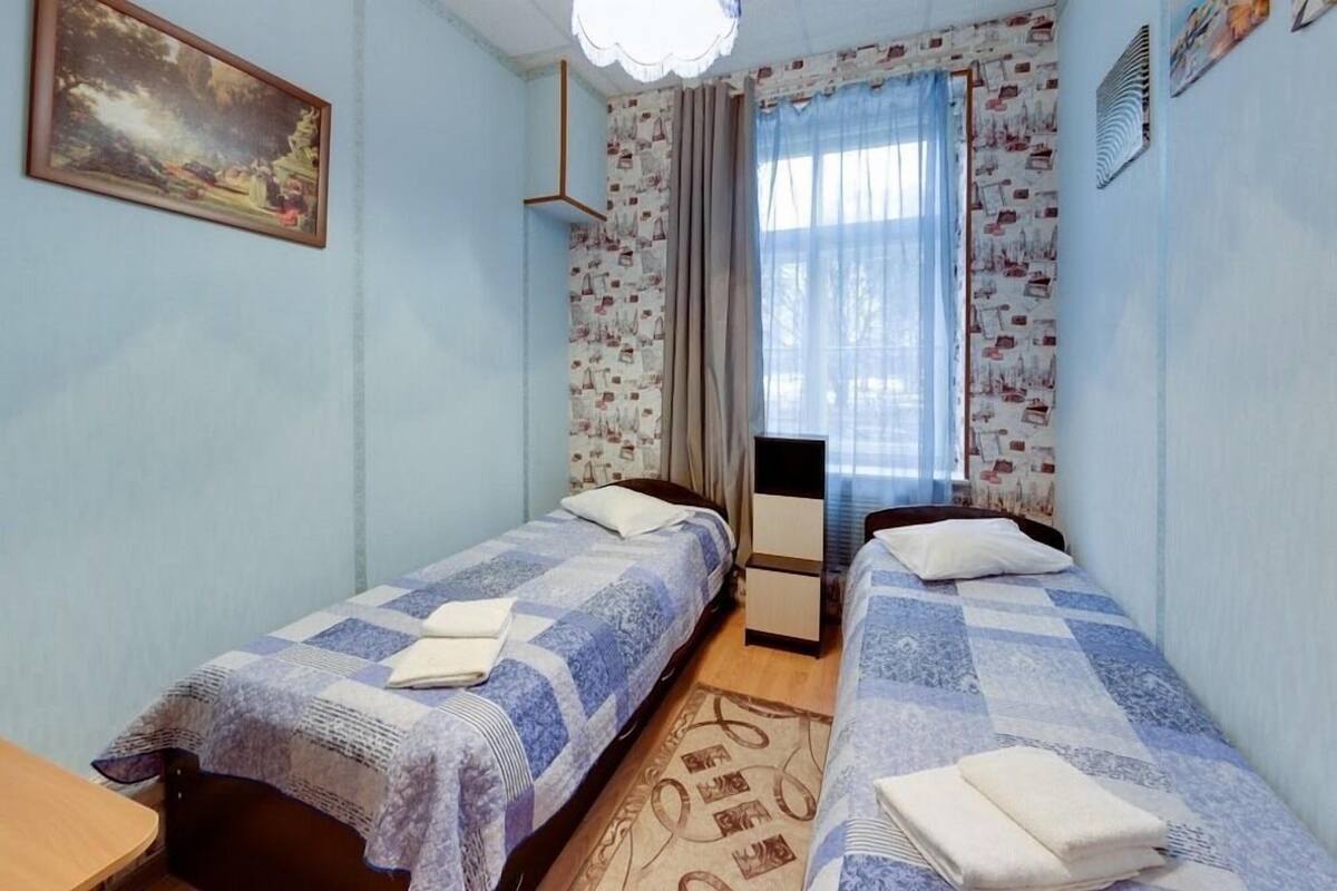 Standard Twin Room | 1 bedroom, desk, iron/ironing board, free WiFi