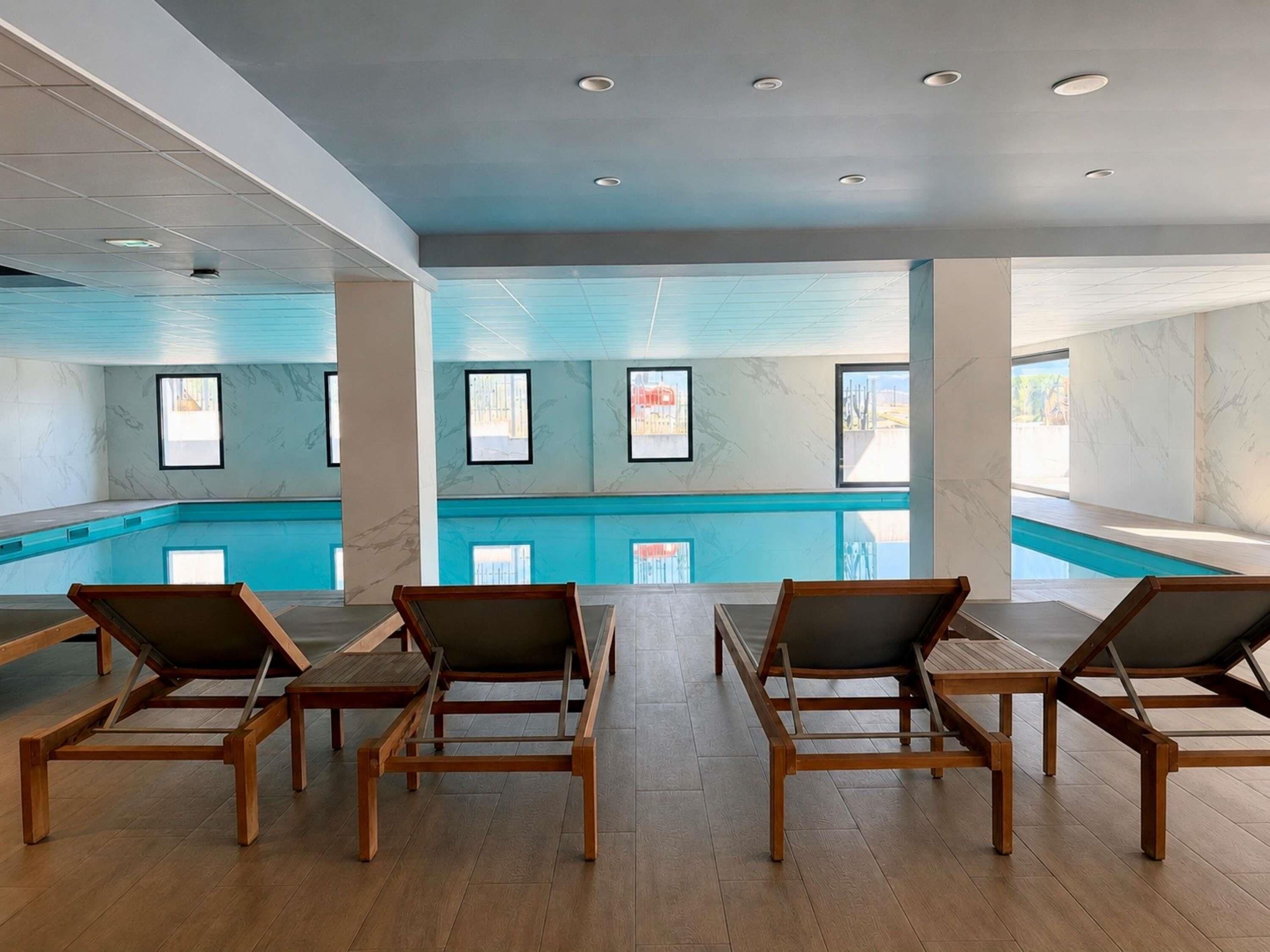 Indoor pool, seasonal outdoor pool, sun loungers