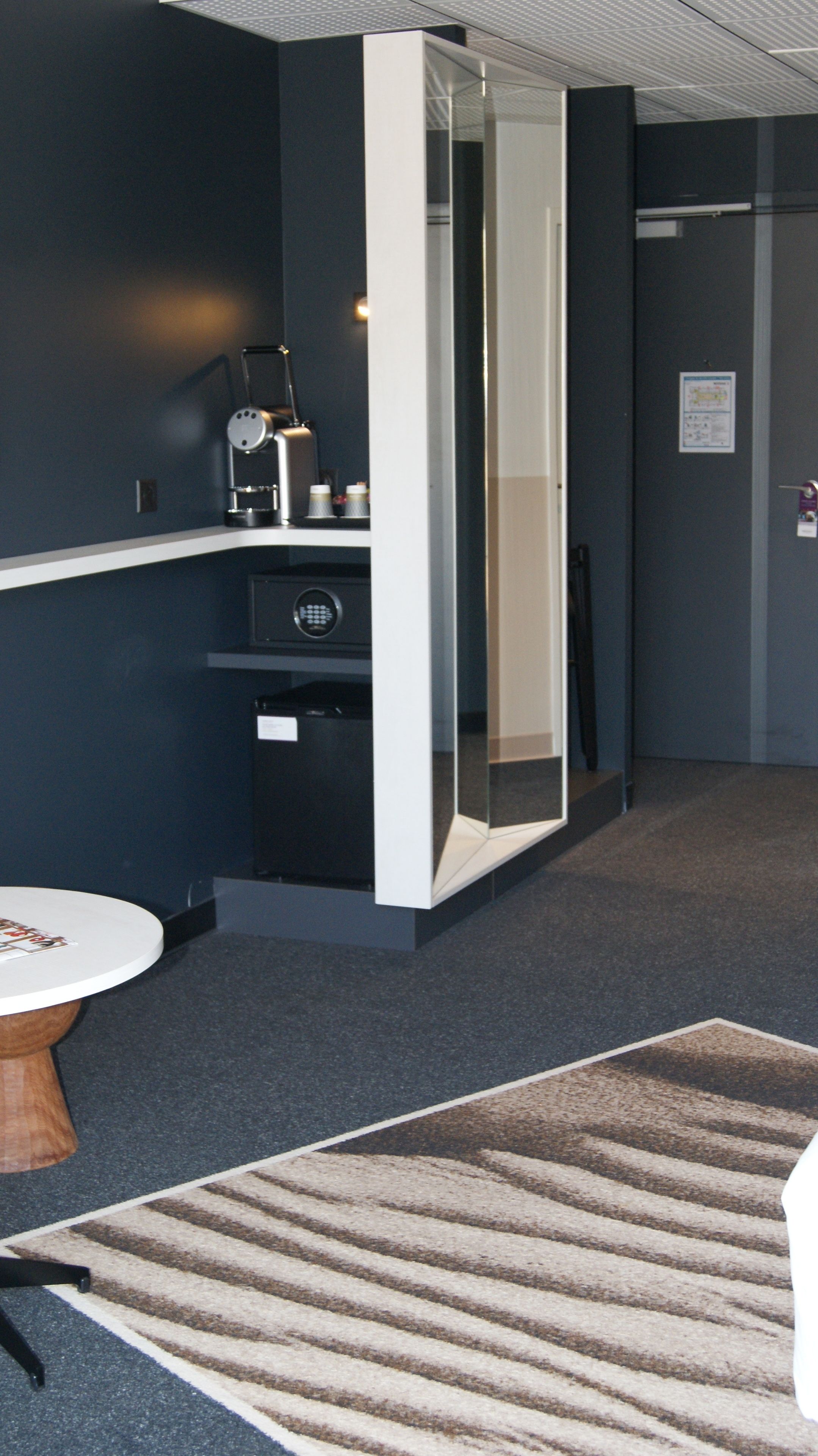 privilege, premium room, 1 double bed | pillow-top beds, minibar, in-room safe, blackout curtains