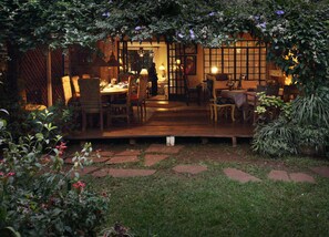 Tägliches inbegriffenes nach Wunsch zubereitetes Frühstück