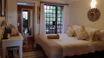 Deluxe Double Room, 1 Queen Bed, Non Smoking, Garden View | Egyptian cotton sheets, premium bedding, down duvets, pillow-top beds