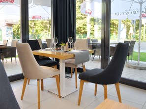 Lunch and dinner served, local and international cuisine