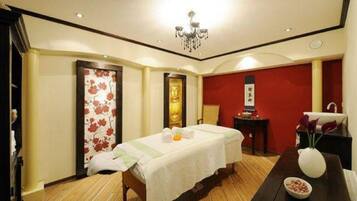 Badstue og manikyr og pedikyr