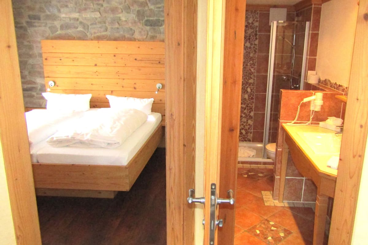Exclusieve suite, 1 slaapkamer | 1 slaapkamer, een minibar, een kluis op de kamer, geluiddichte muren
