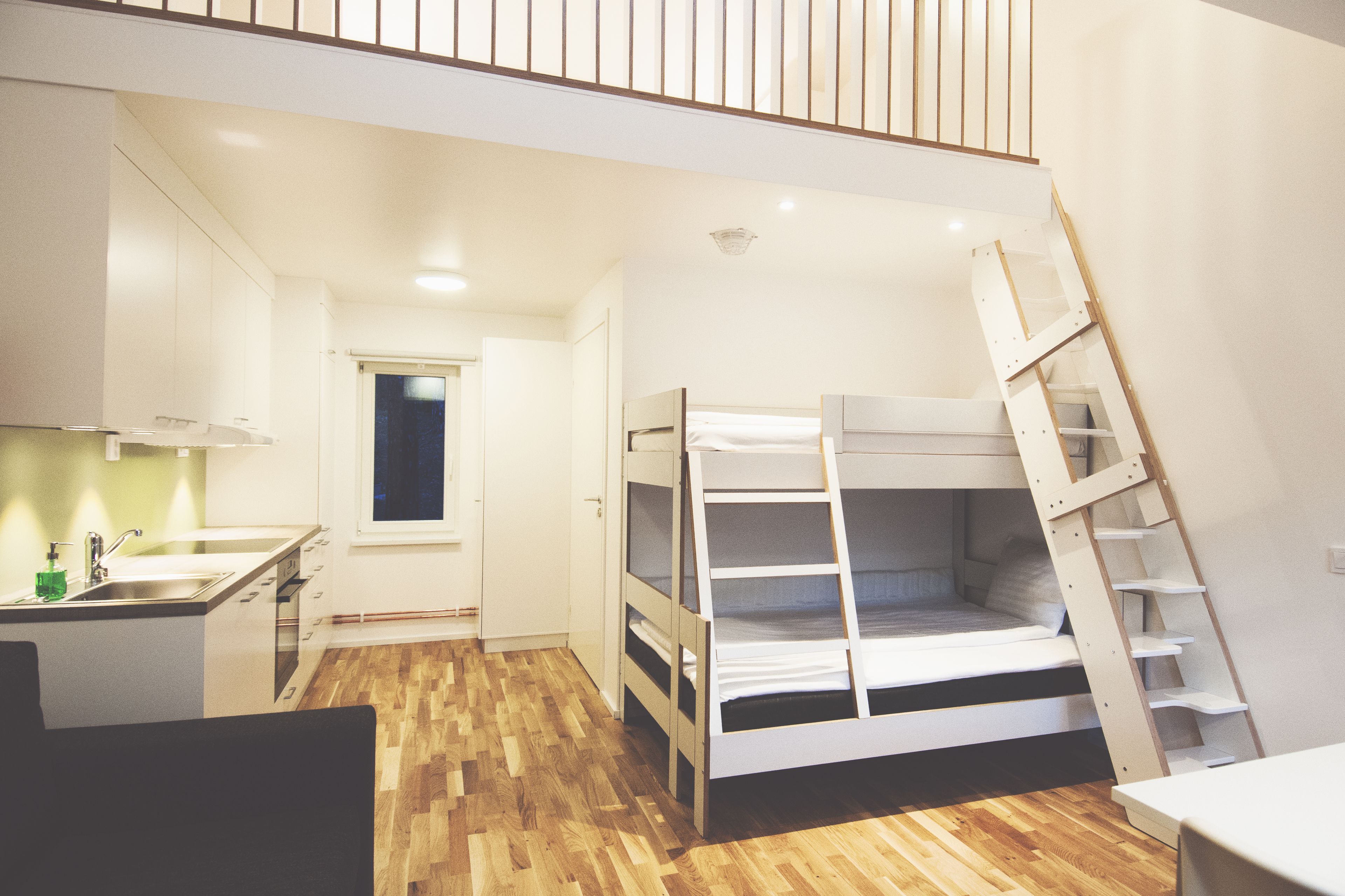 Stuga (6 beds) | 1 sovrum, mörkläggningsgardiner, gratis wi-fi och sängkläder