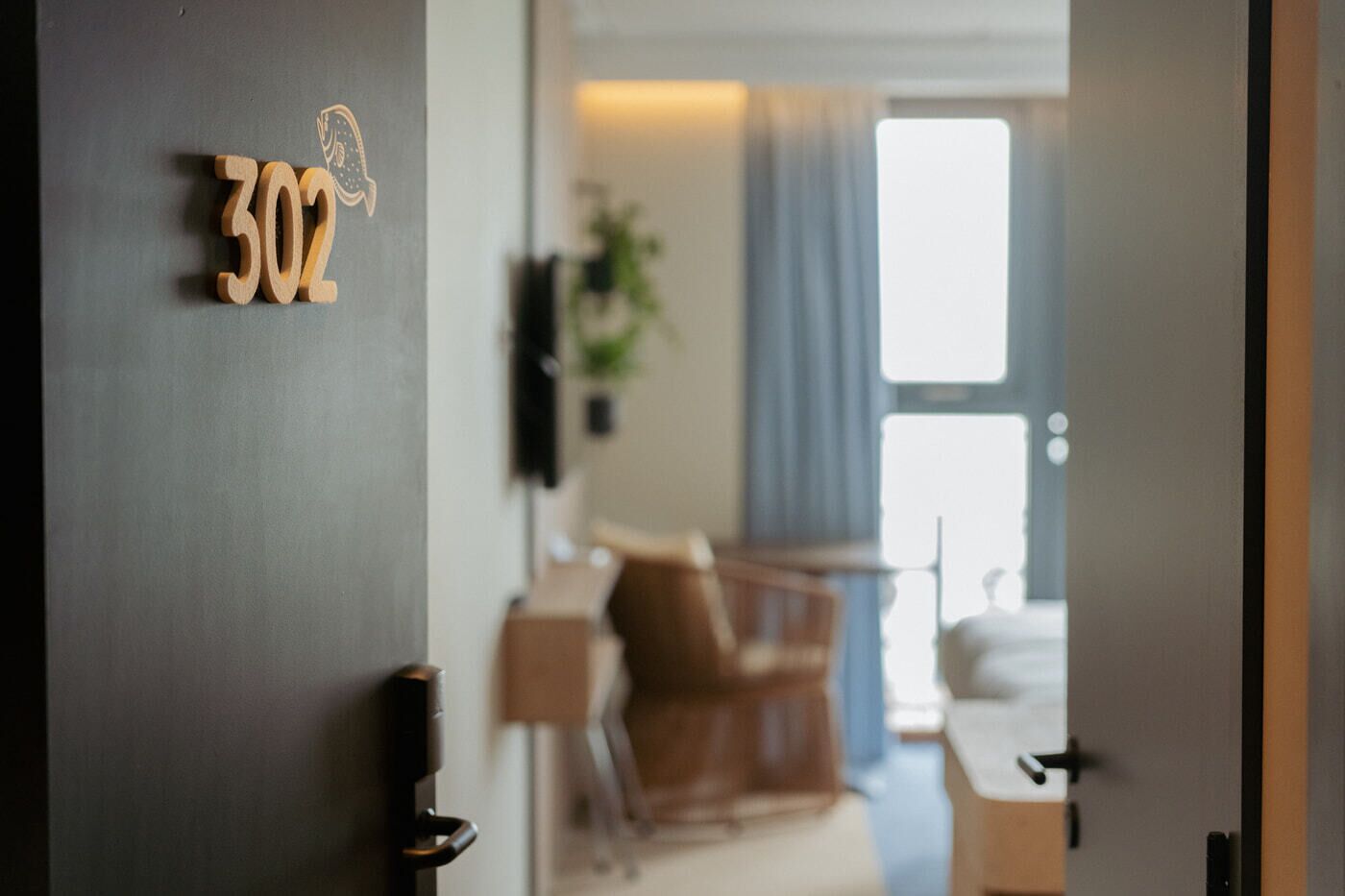 1 bedroom, hypo-allergenic bedding, minibar, in-room safe