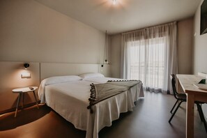 Chambres insonorisées, lits bébé (en supplément)