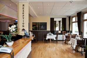 Lobby-Lounge