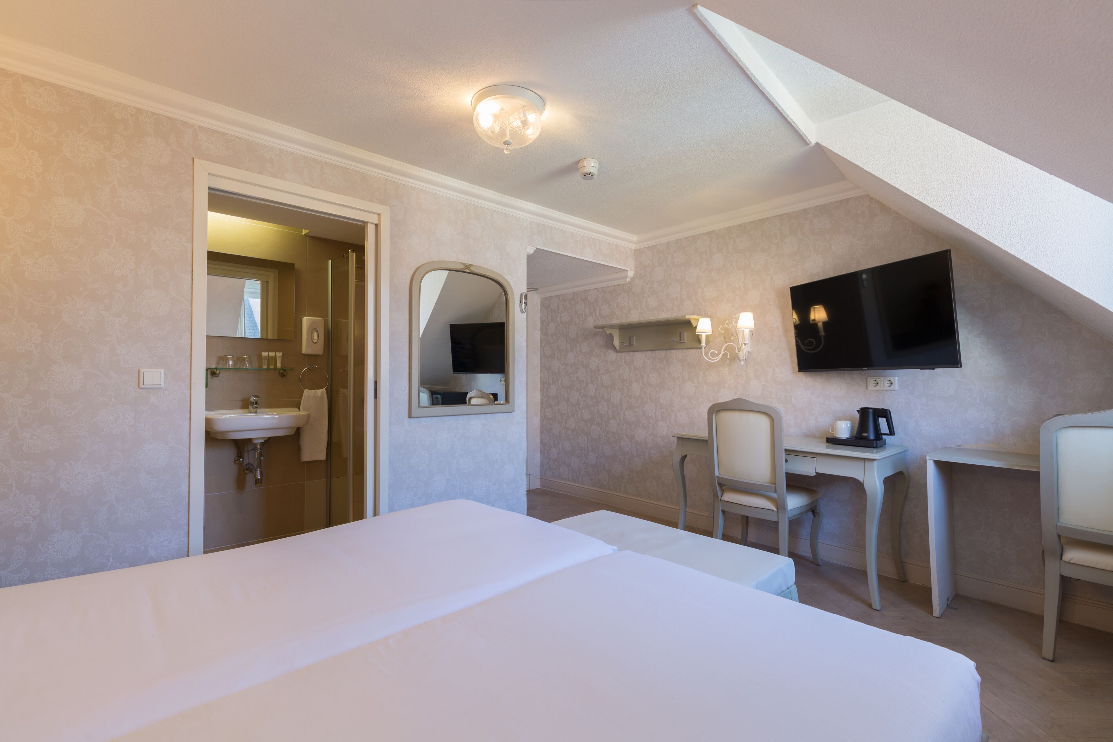 comfort double room | 1 bedroom, premium bedding, in-room safe, blackout curtains