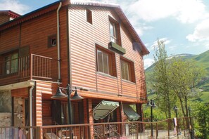 Property grounds - Yüce Apart Pansiyon (Çaykara)