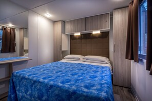 Nhà di động, 2 phòng ngủ | Két bảo mật tại phòng, nôi (giường cho trẻ sơ sinh) miễn phí 