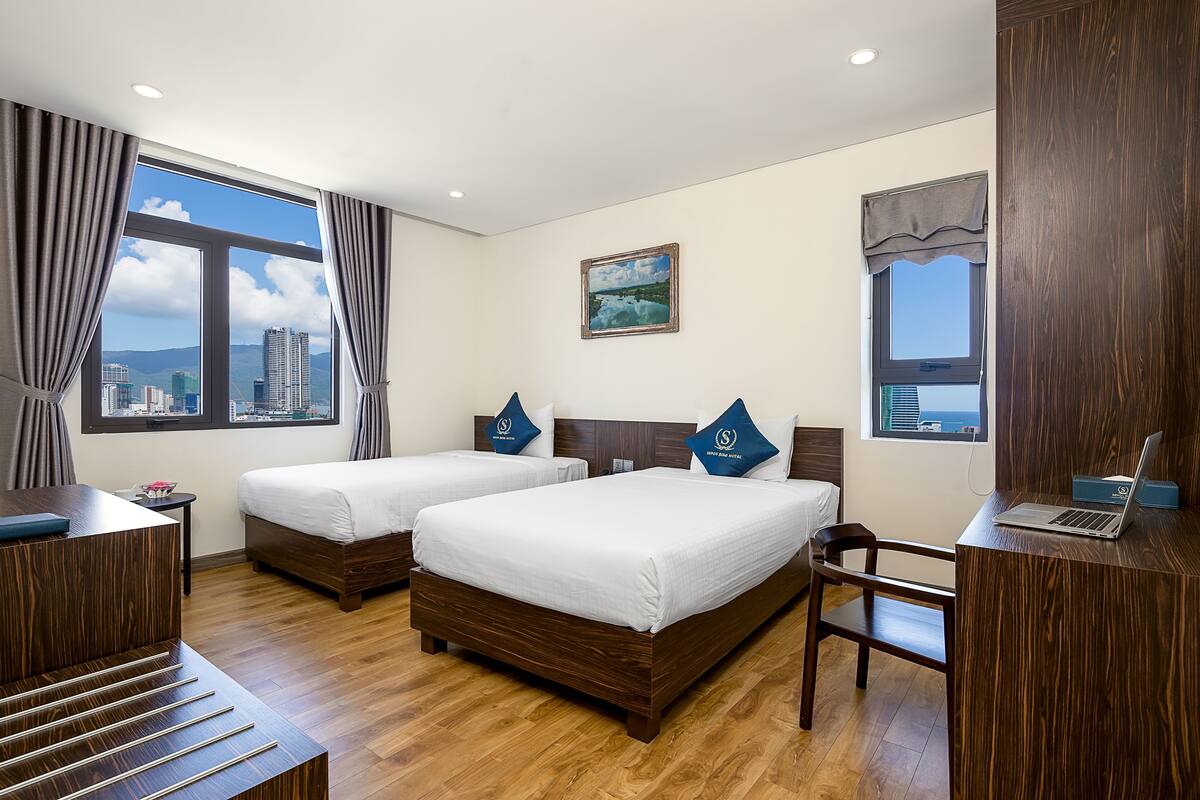 Minibar, in-room safe, desk, soundproofing