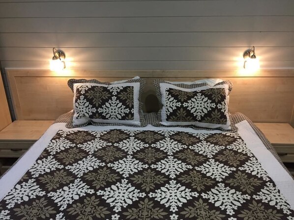 Sviitti, 1 makuuhuone | Silitysrauta/-lauta, vuodevaatteet